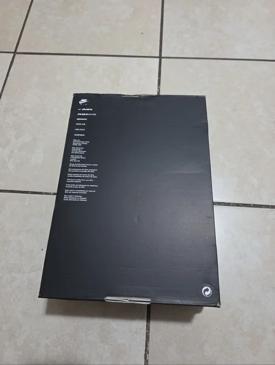 Empty Shoe Box - Picture 5 of 6